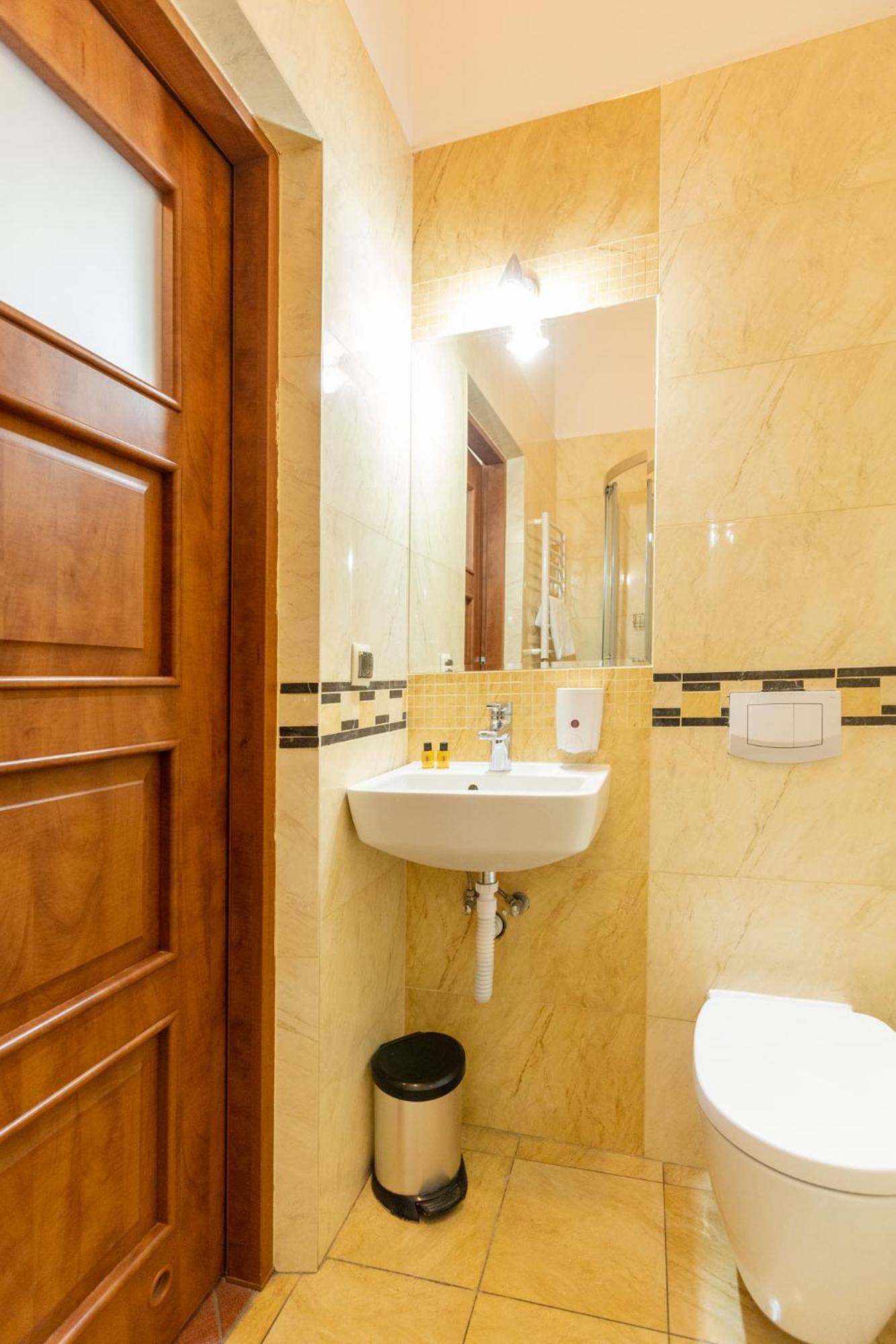 Od Kuchni - Apartamenty Люблін Екстер'єр фото